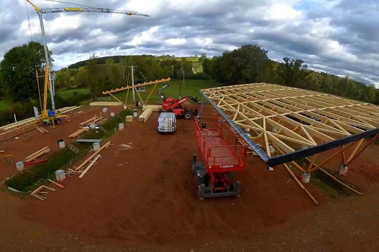 ombriere solaire photovoltaique saint-denis-de-cabanne (2)