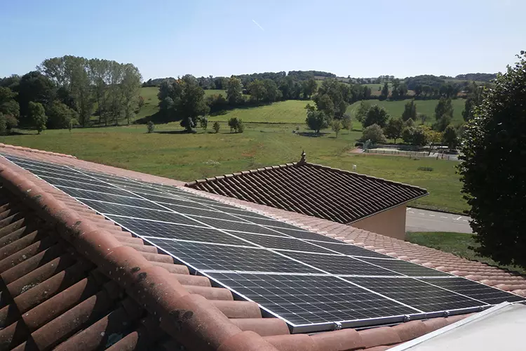 Installation solaire photovoltaique Saint-Martin-Lestra